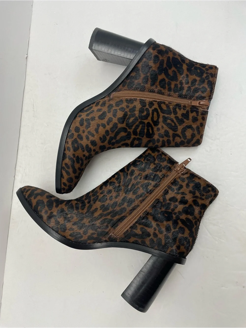 Gibson Latimer Vina Leopard Print Cow Hair Block Heel Ankle Boots Size 6.5